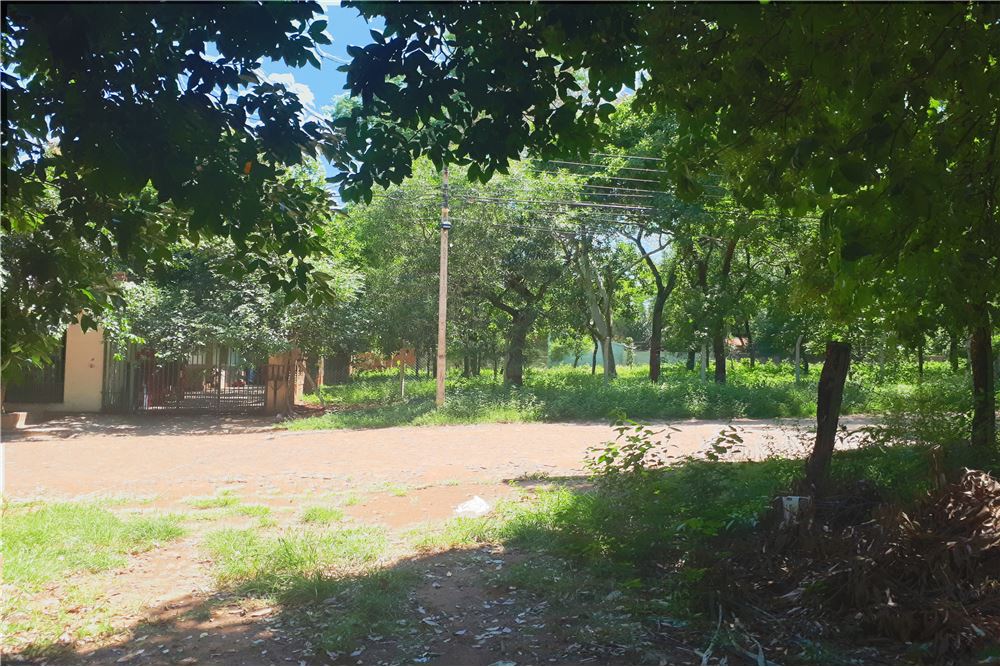 Terreno à venda em María Auxiliadora, Mariano Roque Alonso