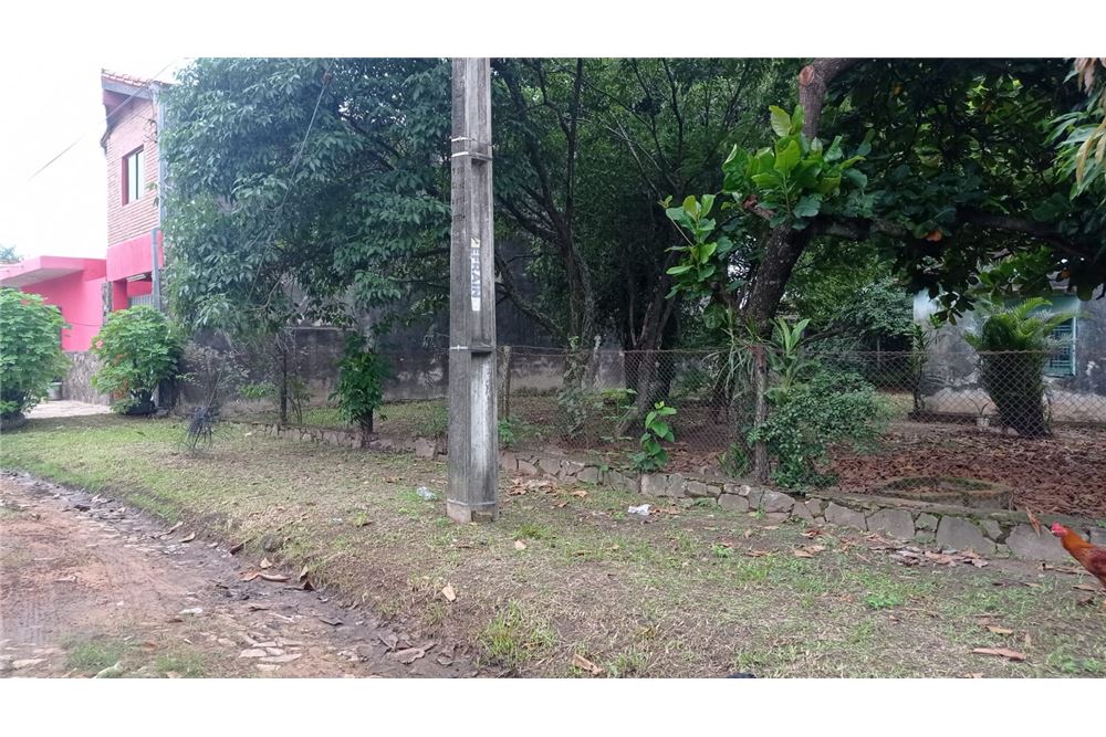 Terreno à venda em María Auxiliadora, Mariano Roque Alonso