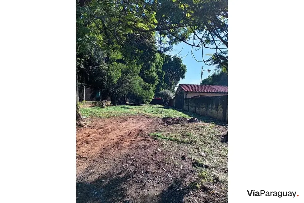 Terreno à venda em Mbokajaty, Ñemby, 580 m²