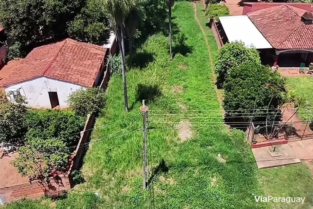 Terreno à venda em Mbokajaty, Ñemby, 940 m²