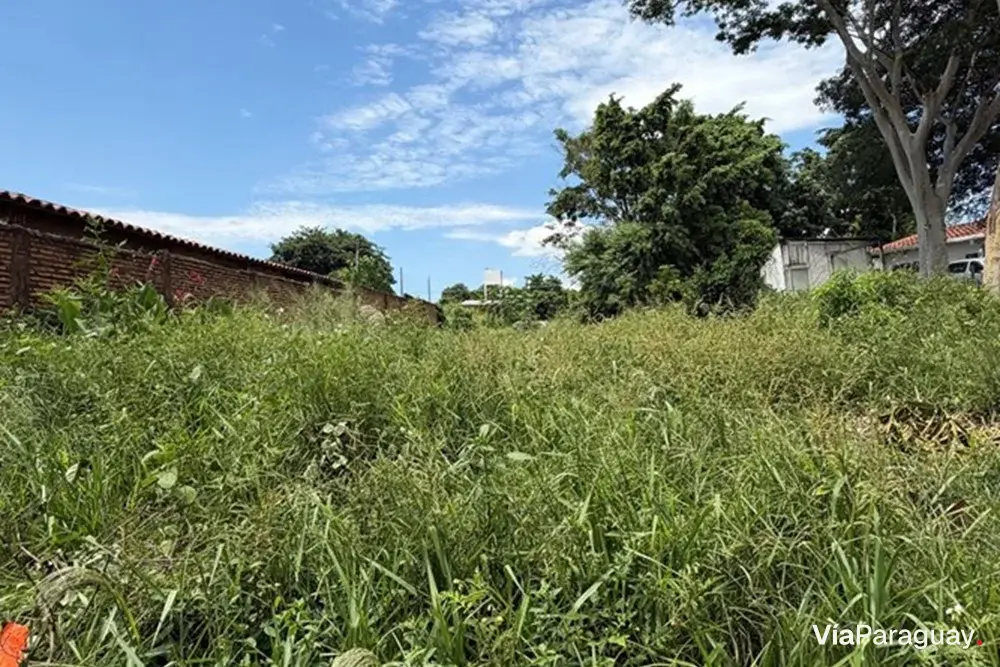 Terreno à venda em Mbokajaty, Villa Elisa