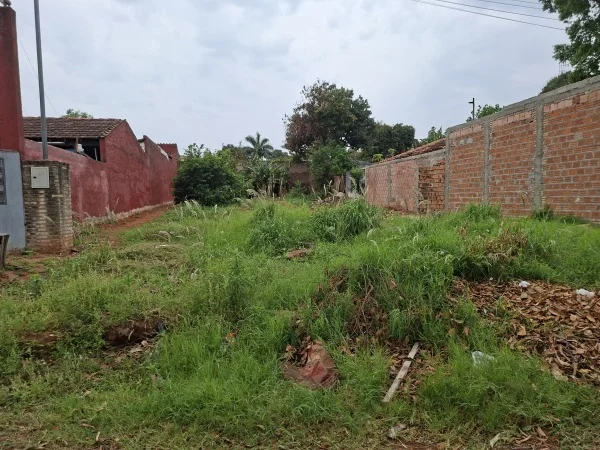 Terreno à venda em Ñemby, bairro Cañadita