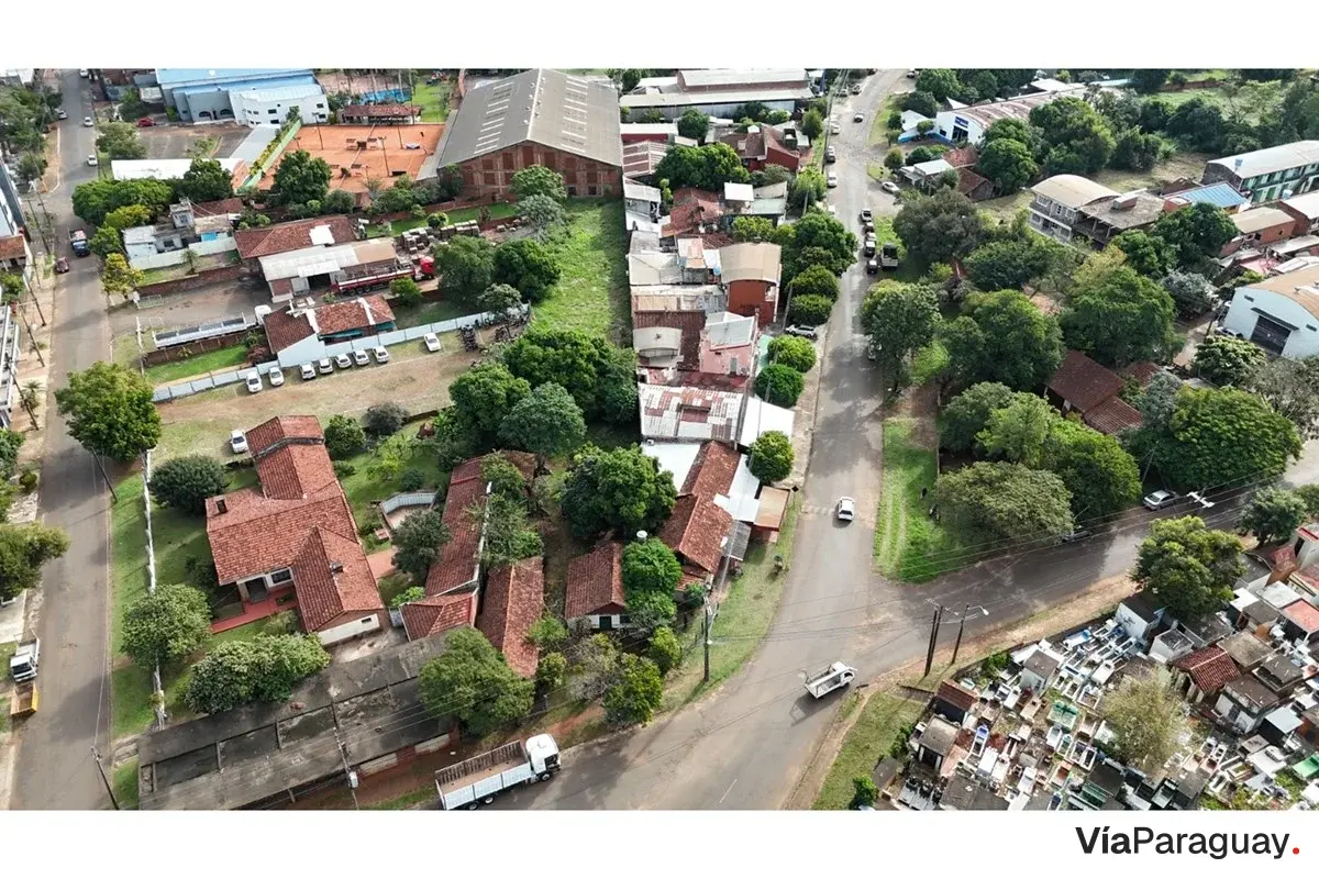 Terreno à venda em Padre Bolik, Encarnação