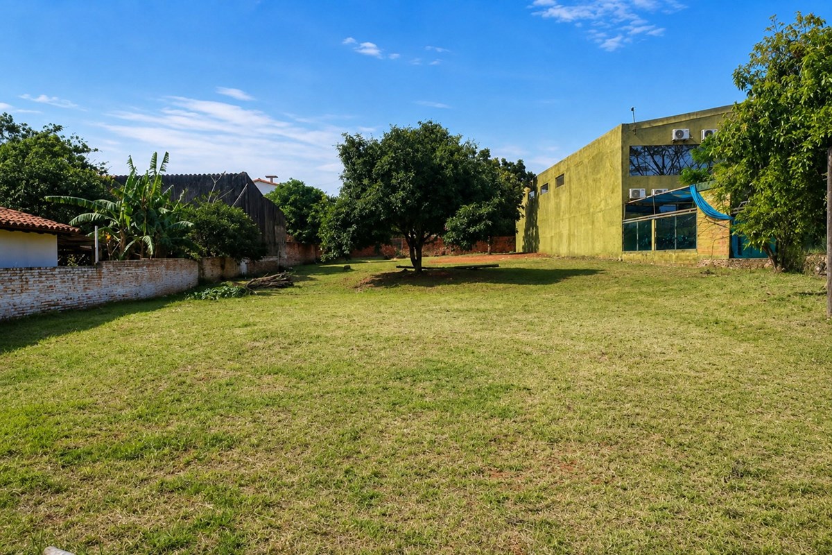 Terreno en venta en Pa'i Ñu, Ñemby - 1.609 m²