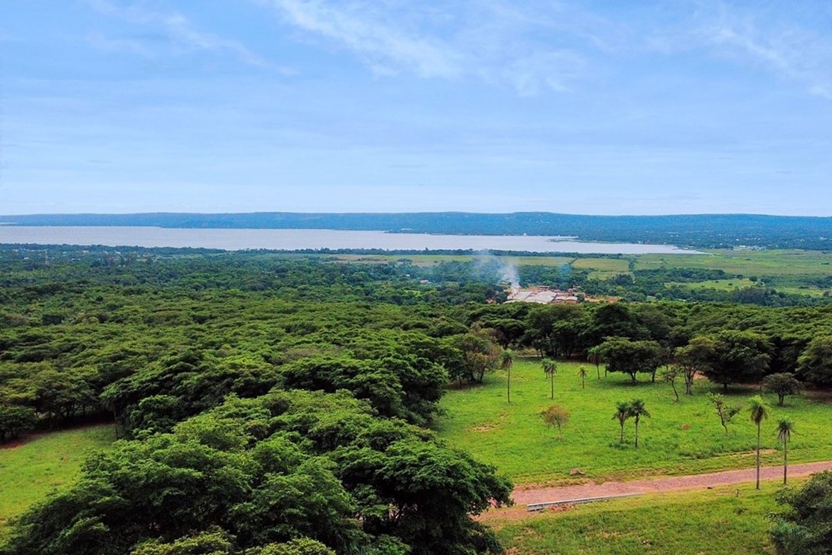 Terreno à venda em Ypacaraí, bairro Cerámica Yoayú