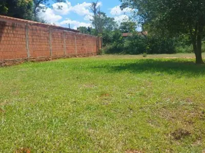 Terreno à venda em Paseo del Valle II, Ypané 1