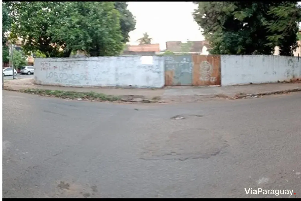 Terreno à venda em Pettirossi, Assunção