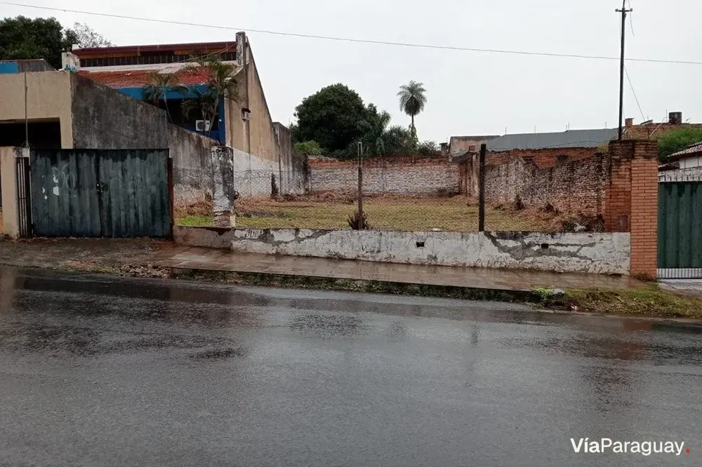 Terreno en venta en Pettirossi, Asunción