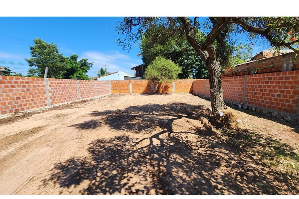 Terreno à venda em Piquete Cué, Limpio