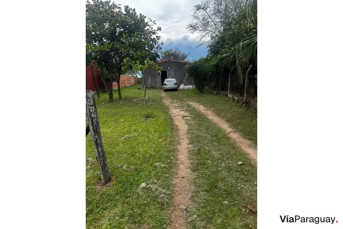Terreno à venda em Piquete Cué, Limpio