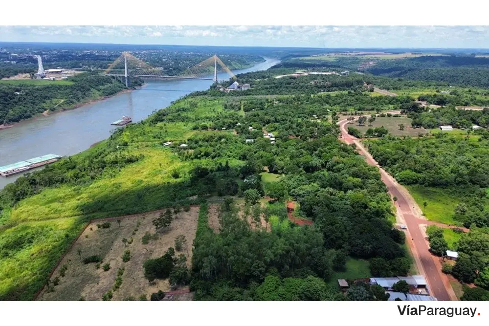 Terreno à venda em Presidente Franco, Alto Paraná
