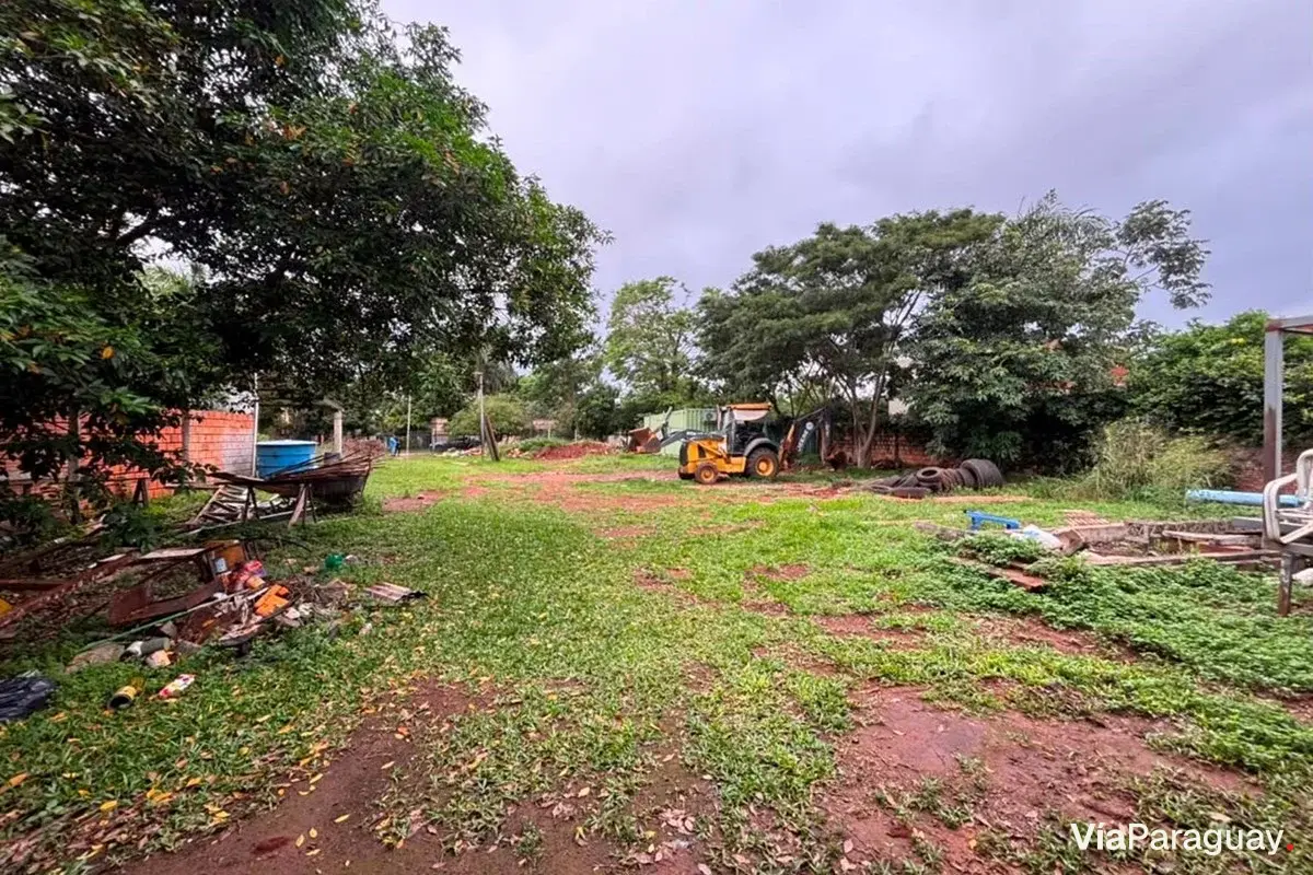 Terreno en venta en Primer Barrio, Luque