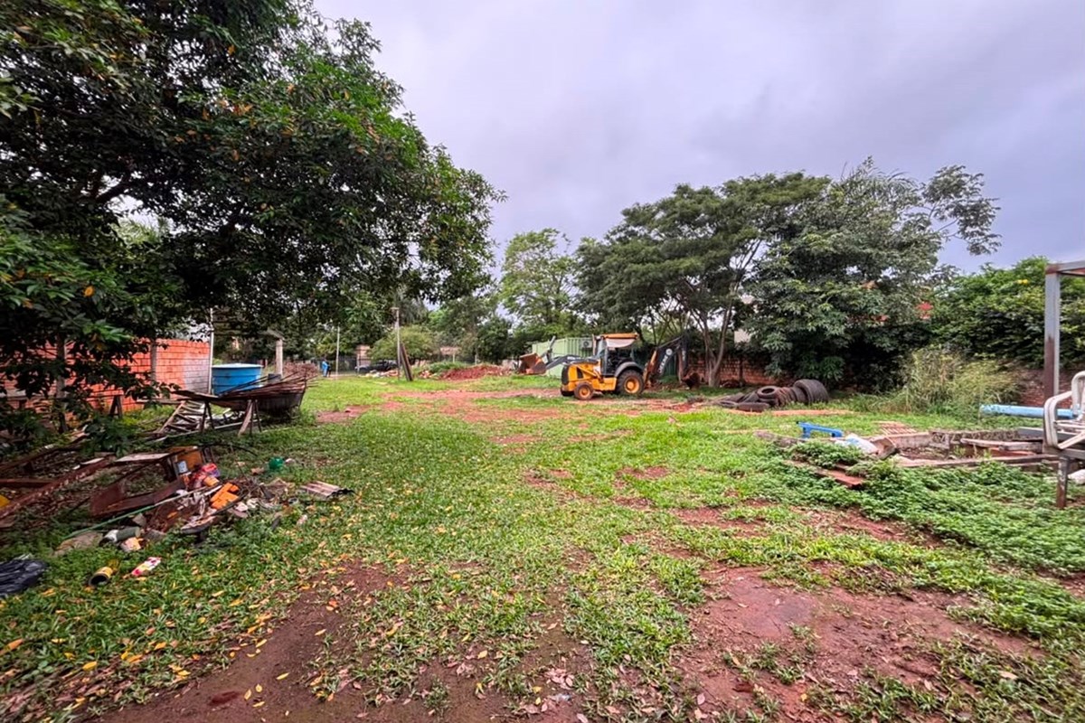 Terreno en venta en Primer Barrio, Luque
