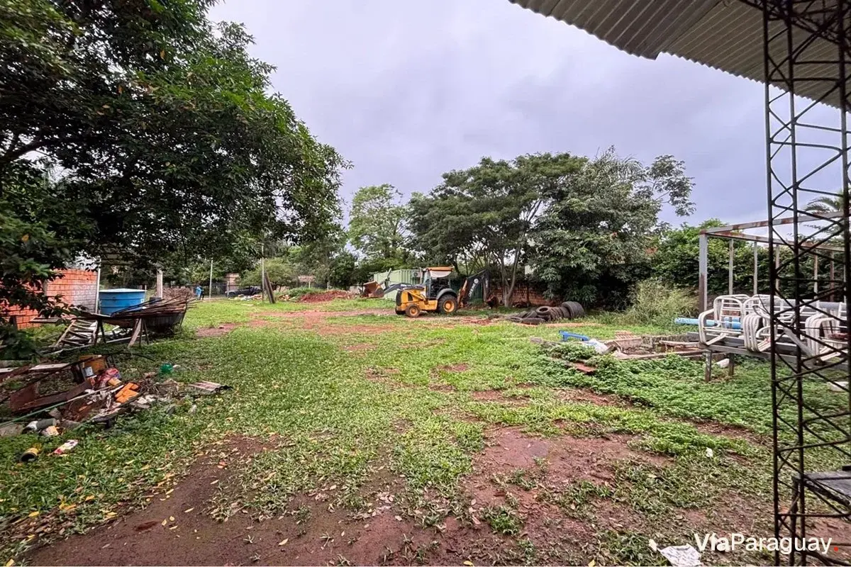 Terreno en venta en Primer Barrio, Luque, 370,34 m²