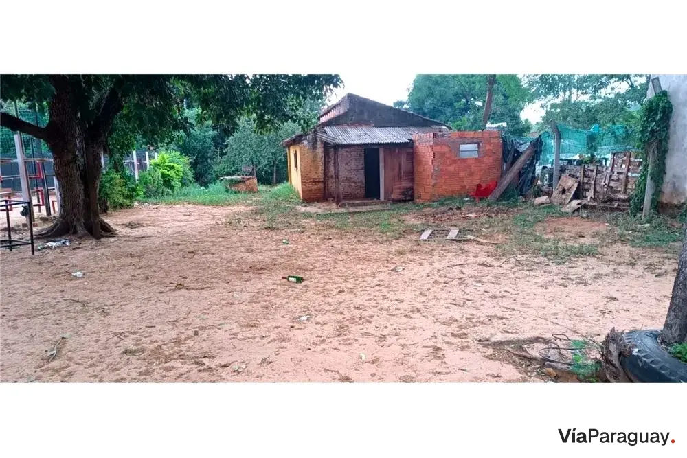 Terreno à venda em San Lorenzo, bairro Lucerito