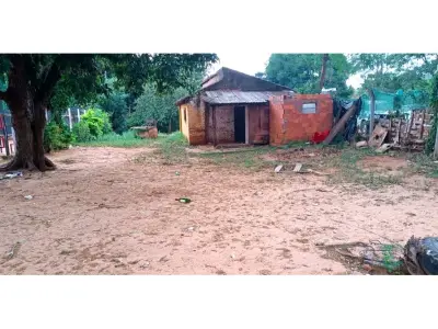 Terreno à venda em San Lorenzo, bairro Lucerito