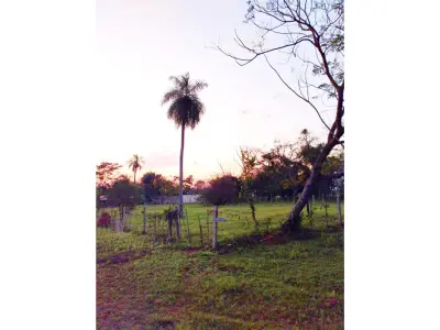 Terreno à venda em San Miguel, Itauguá, com vista para o lago