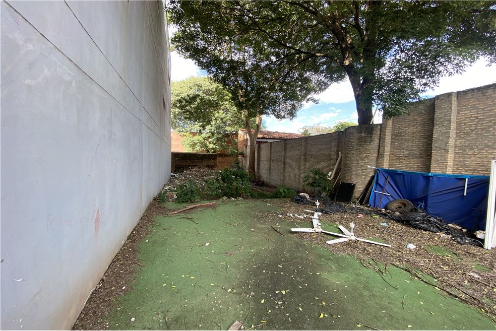 Land for sale in San Vicente, Asunción