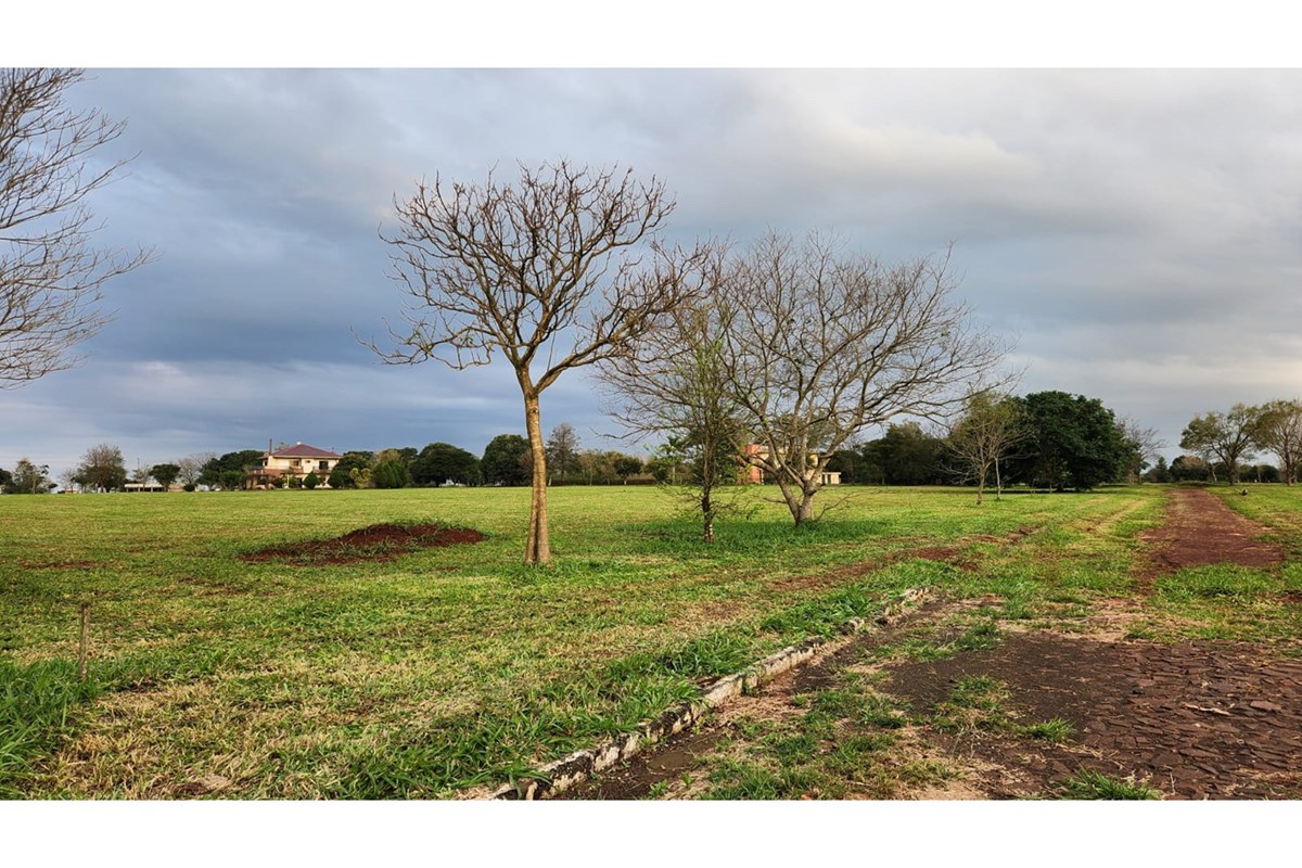 Terreno à venda no Santa Elena Country, Hernandarias