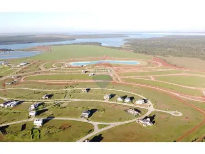 Land for sale in Santa Elena Country & Marina Club