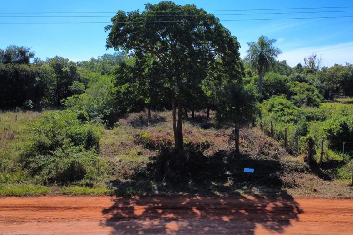 Terreno à venda em Takuruty, Villeta