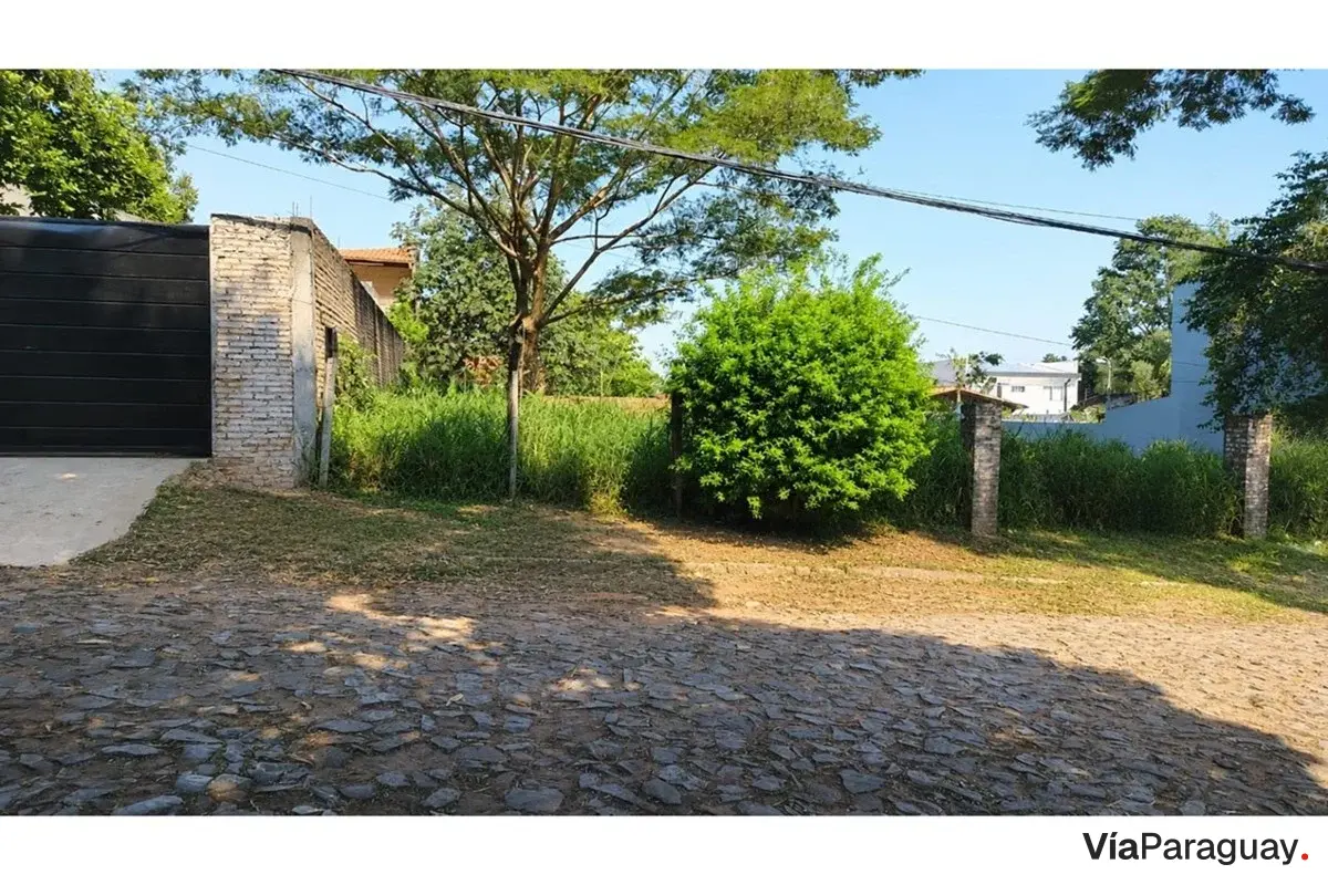 Terreno à venda em Villa Elisa, Central