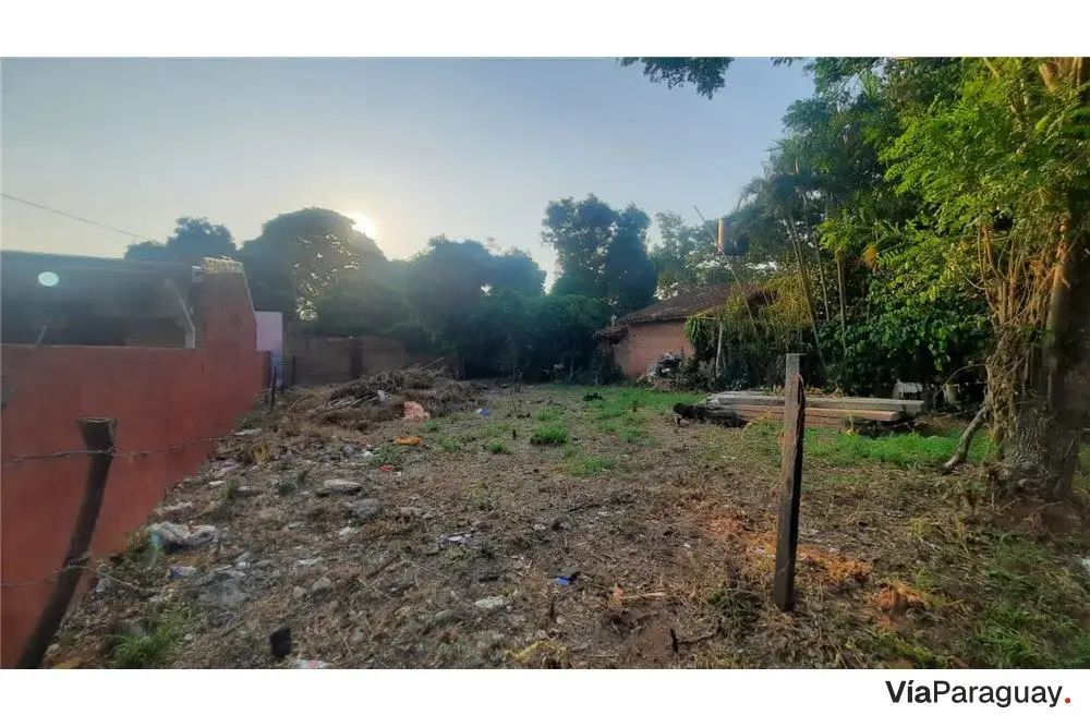 Terreno à venda na zona Yacht, Lambaré