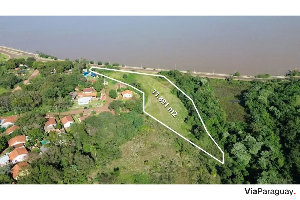 Terreno en venta frente a la costanera en Encarnación