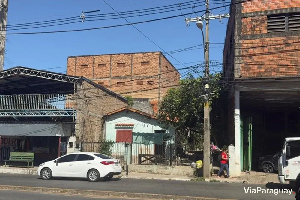 Terreno à venda para desenvolvimento em Los Laureles