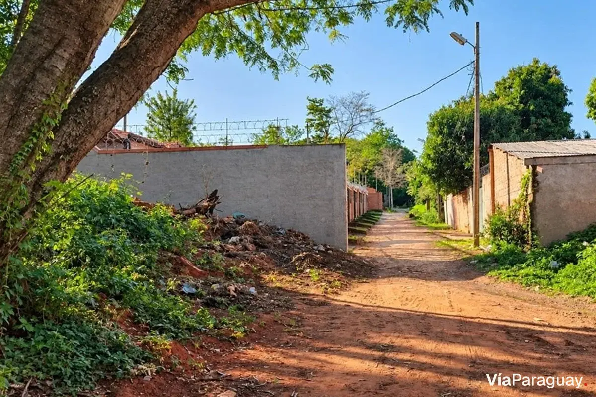 Terreno à venda para desenvolvimento em Rincón, Ñemby