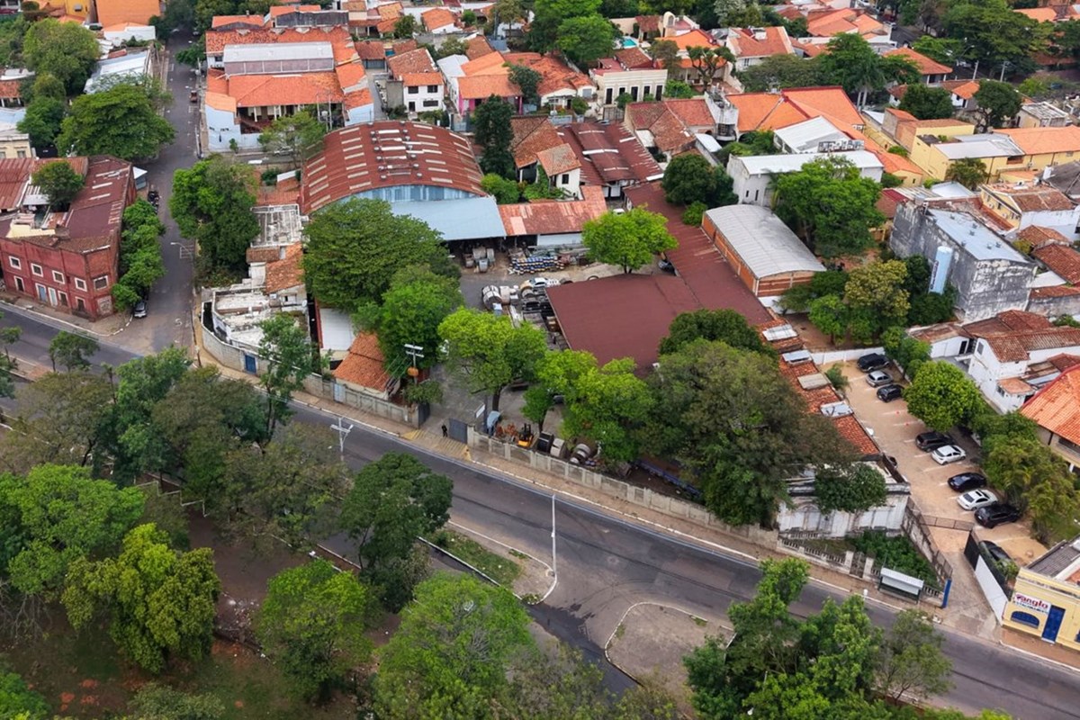 Terreno à venda na Av. Artigas, Las Mercedes