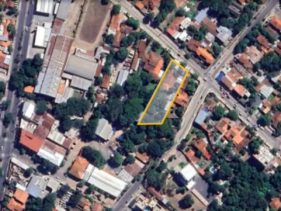 Terreno en venta sobre Av. Molas López, barrio Santísima Trinidad, Asunción