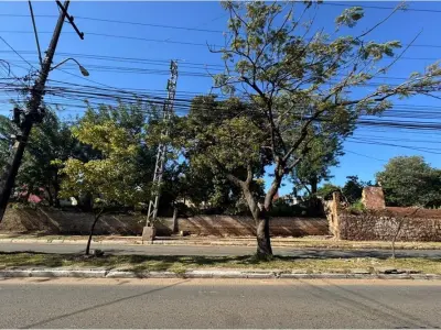 Land for sale on Avenida Artigas, Virgen del Huerto
