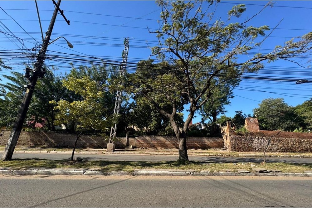 Terreno en venta sobre Avenida Artigas, Virgen del Huerto