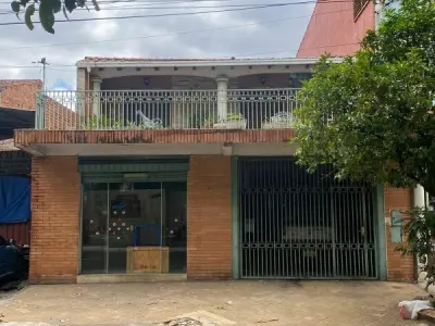 Terreno en venta sobre Bruno Guggiari, Asunción — 217 m² con construcción