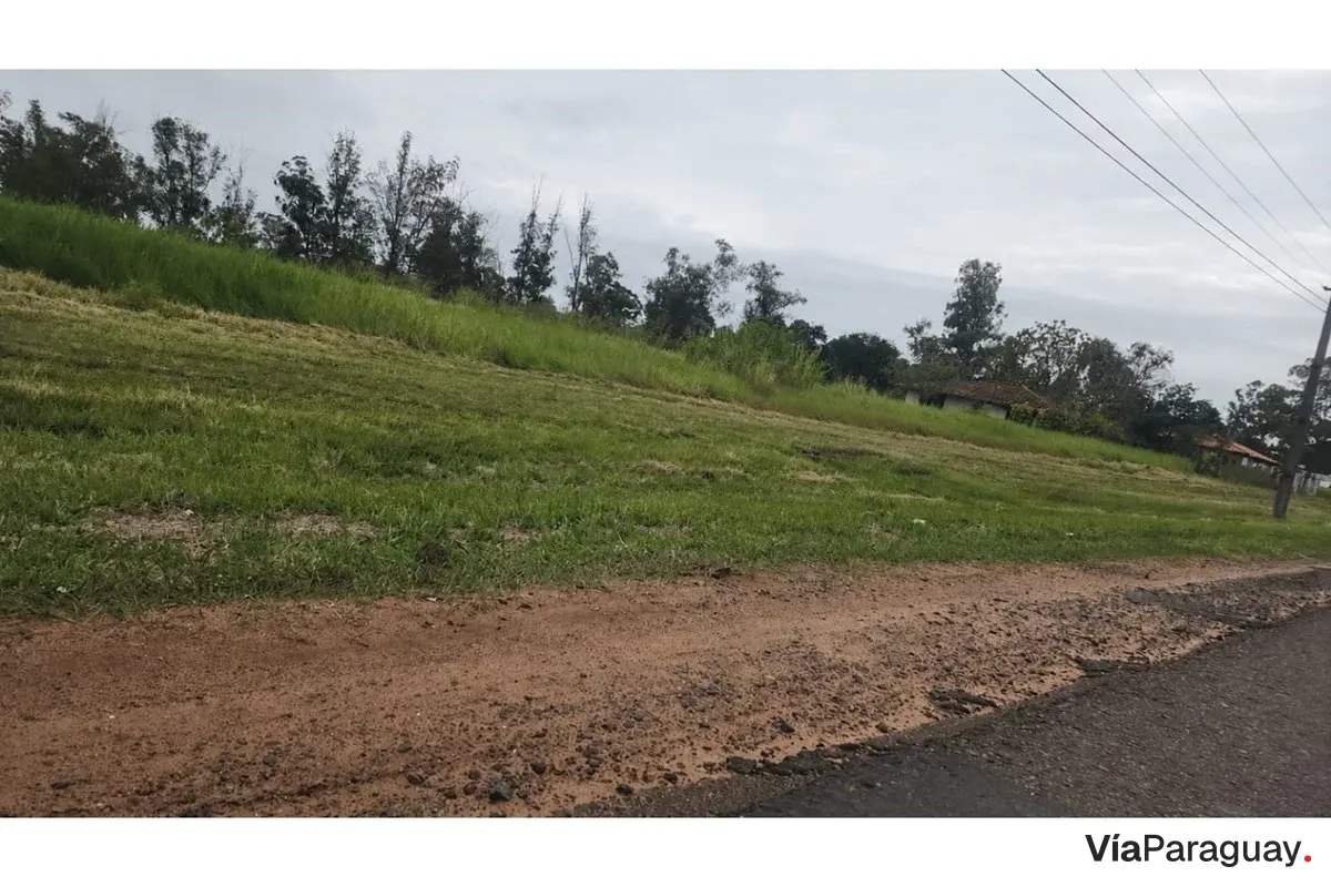Land for sale on Route PY02 in Ypacaraí, Central
