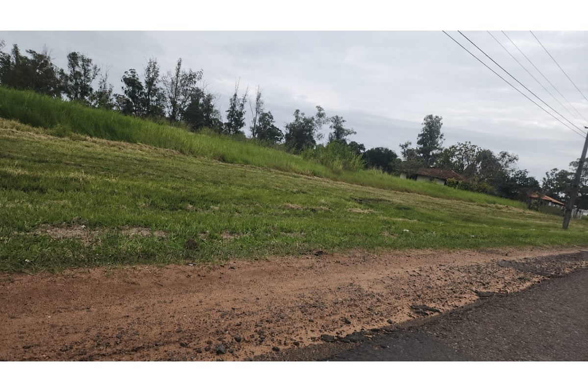 Terreno à venda na Rota PY02 em Ypacaraí, Central