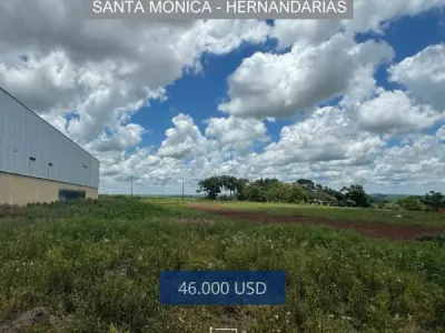 Terreno industrial en venta en Hernandarias – 1.200 m² 1