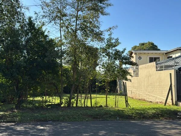 Terreno plano à venda no Bairro Boquerón, Ciudad del Este