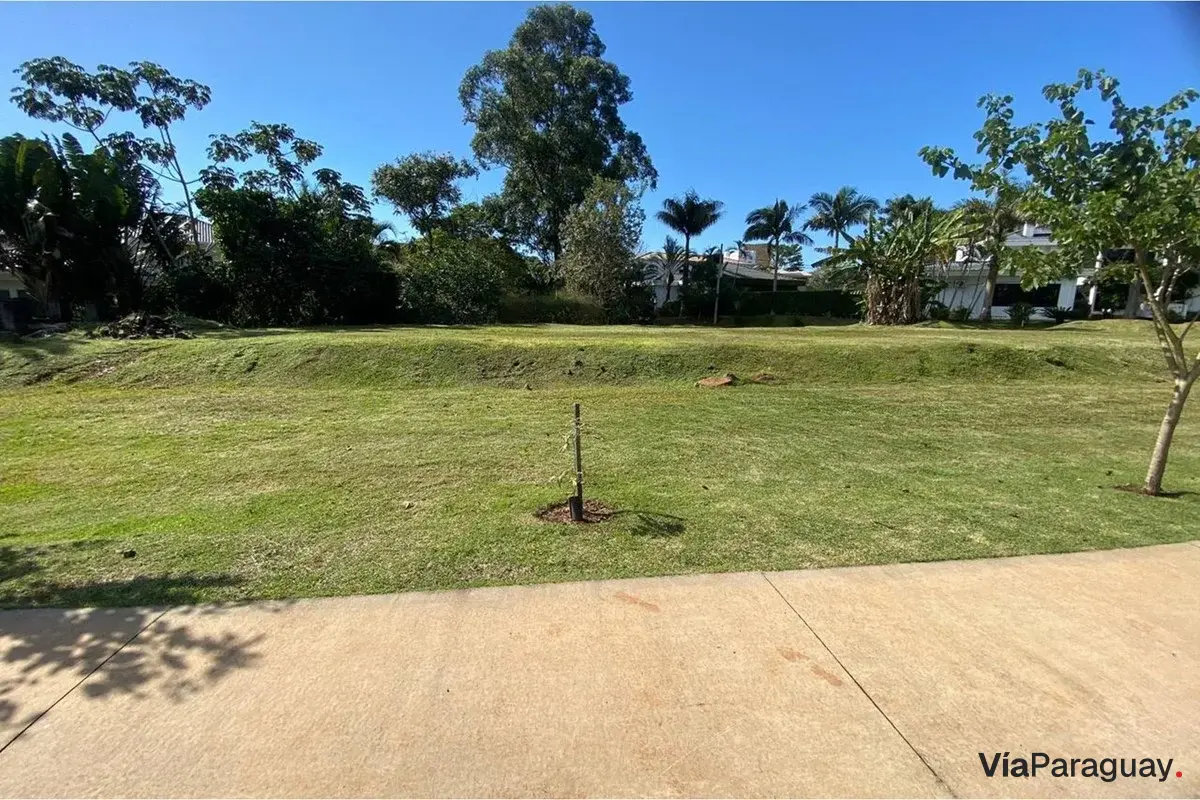 Flat land for sale in Paraná Country Club