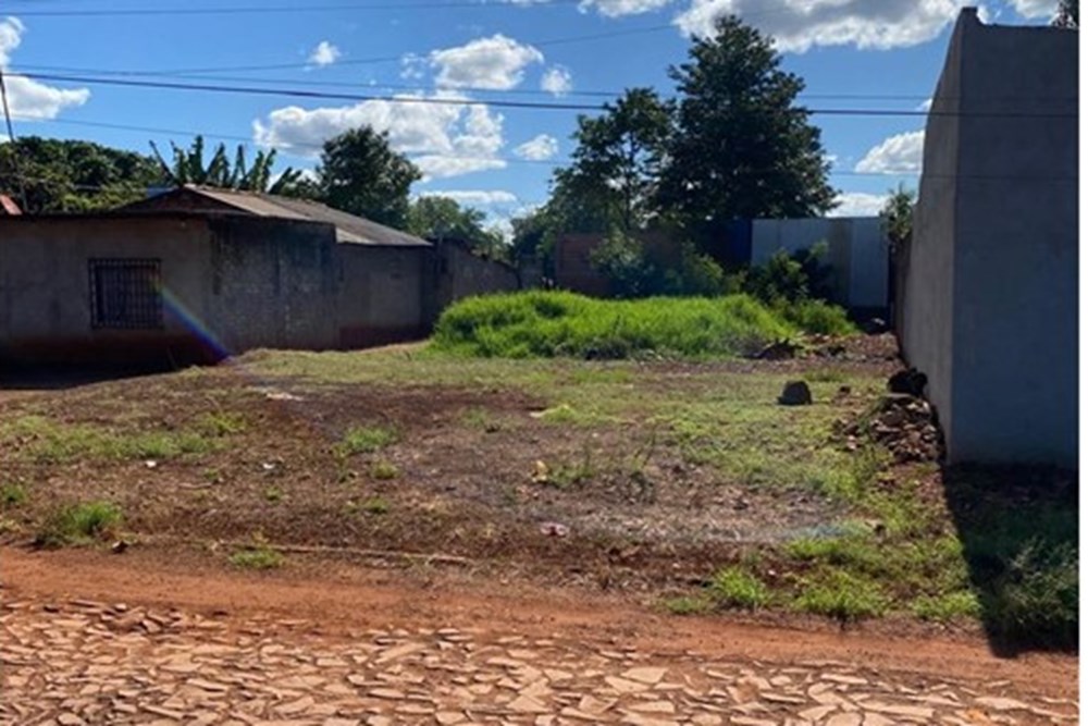 Terreno residencial à venda em Minga Guazú