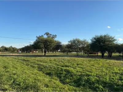 Residential or commercial land for sale in Loma Plata
