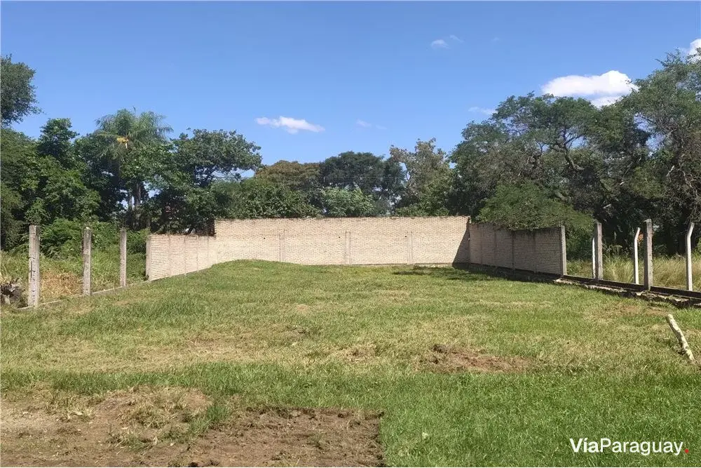 Terreno semi murado à venda em María Auxiliadora