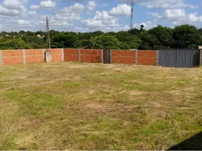 Land for sale with house on a corner in San Estanislao