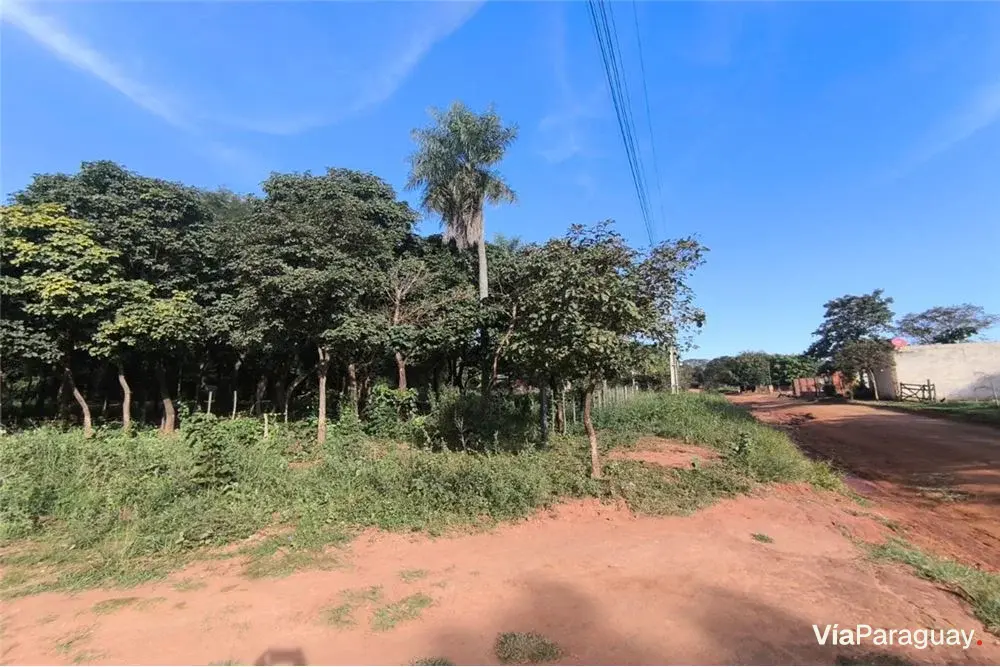 Terrenos à venda em esquina em Luque, Central