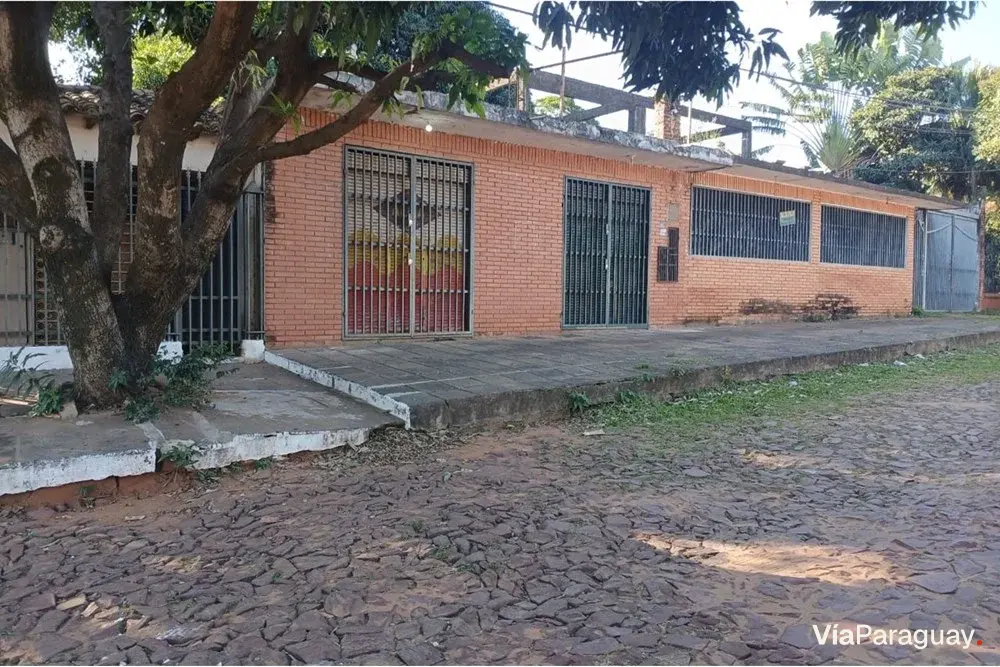Terrenos à venda em esquina em Pa'i Ñu, Ñemby