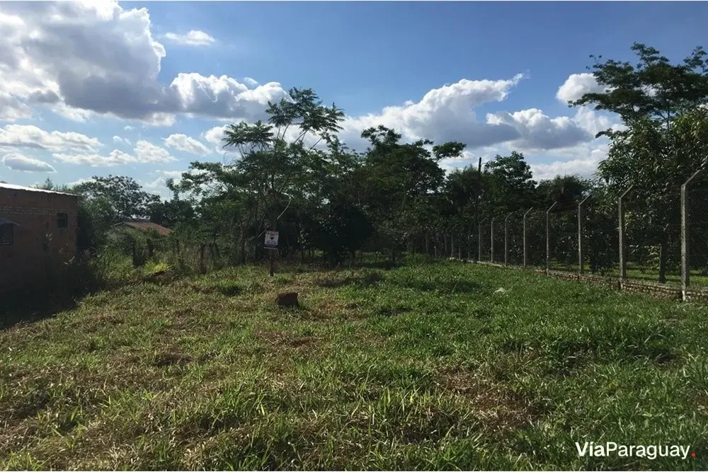 Dois terrenos à venda em Mbokajaty, J. A. Saldivar