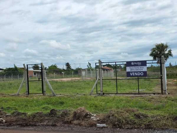 Terrenos em Villa Hayes, Bairro Saladillo - 1.800 m2