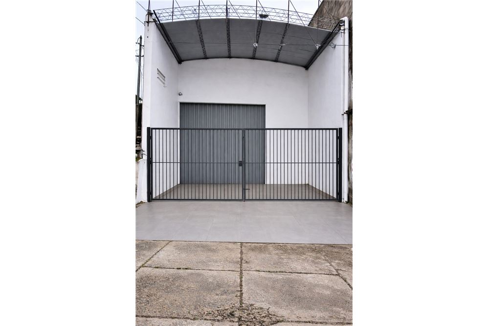 Tinglado comercial de 264 m² en venta sobre Ruta Transchaco