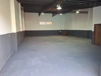 Galpão comercial à venda no Barrio Acaray, Ciudad del Este